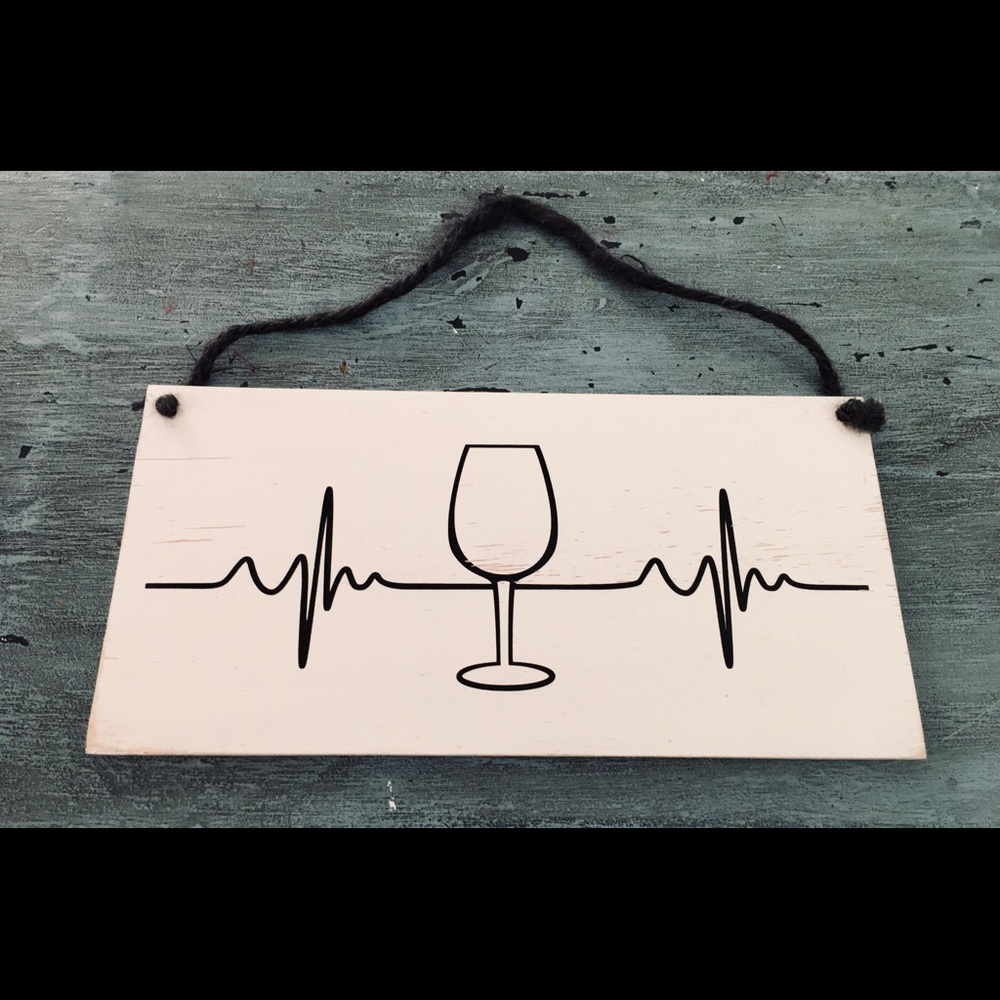 🛒2/$30!🛒 Wine Heartbeat-  Wood Painted Sign - Picture 3 of 6